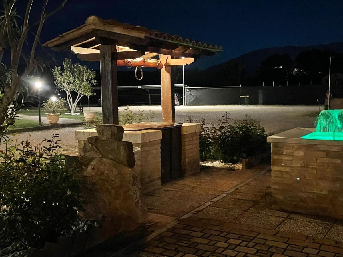 לינה וארוחת בוקר באסטיה אומברה Il Casale Della Fornace מראה חיצוני תמונה