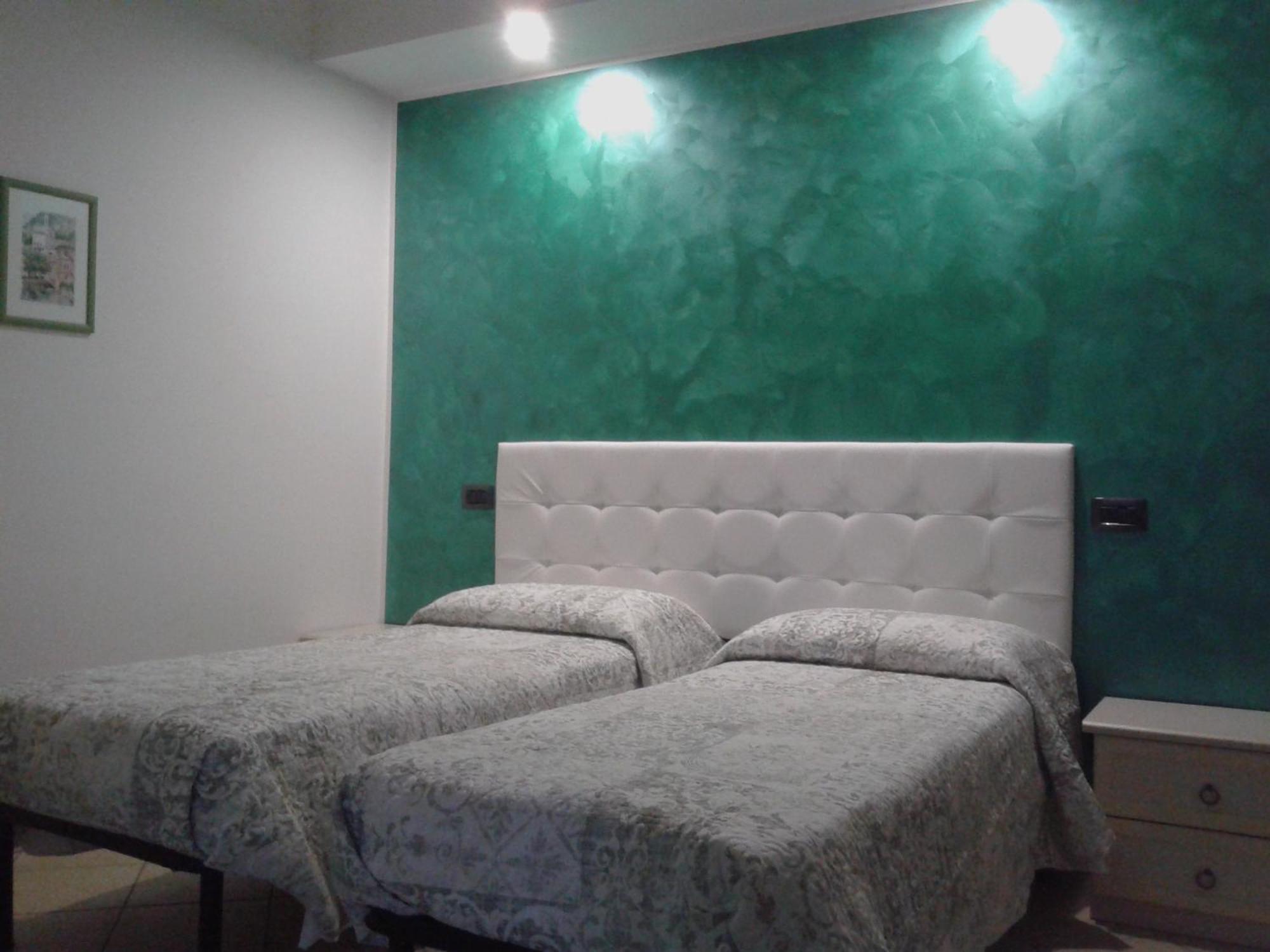 לינה וארוחת בוקר באסטיה אומברה Il Casale Della Fornace מראה חיצוני תמונה